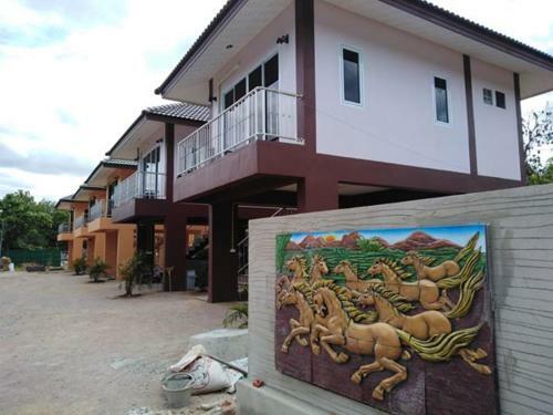 Apartamento Lampang Ngeng Na Home