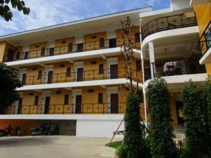 Hotel ??????????????? (resort At Lampang)