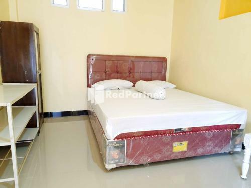 Hotel Boarding House Syariah Mm Bone Redpartner