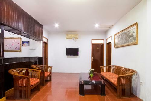 New Valentino Hotel Makassar