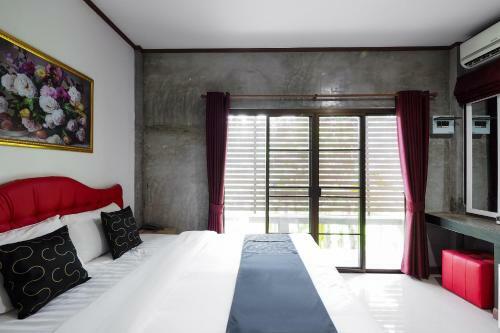 Hotel Capital O 997 Hug Lom Doi