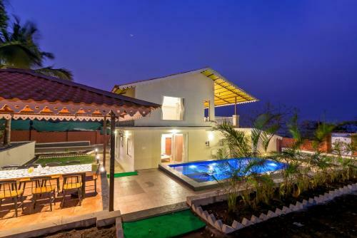 Villa Saffronstays Coral Hues