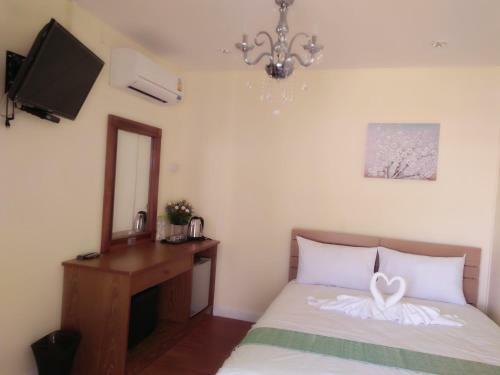 Bed & Breakfast Bo Tree Cottage On The River