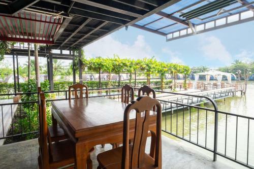 Hotel Feel Like Home ???????????