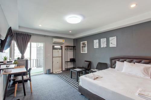Albergue Cozzi By Grand Airport Resort