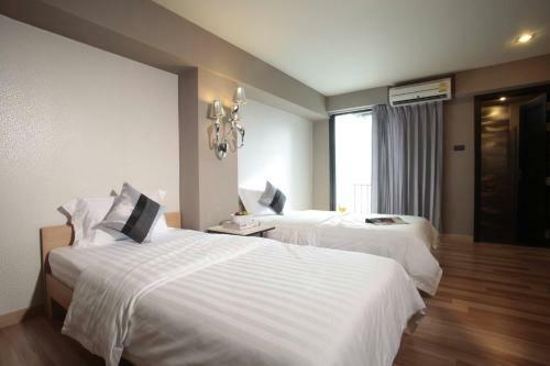 Hotel Diary Suite