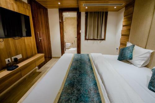 Hotel Kanchan View