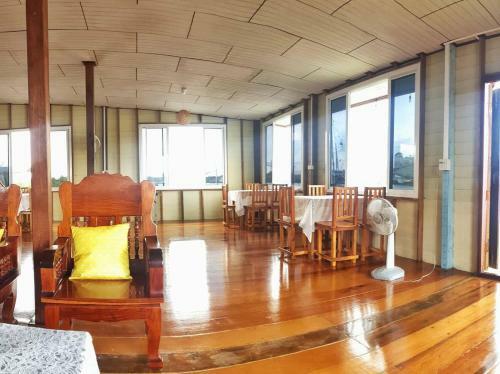 Baan Argong Homestay Pakphanang