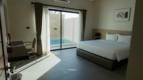 Hotel Toledo Pool Villa