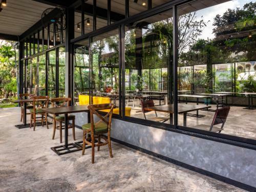 Hotel Crystal Resort Korat