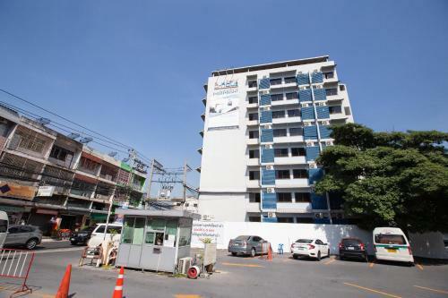Hotel D Haus Ngamwongwan Residence