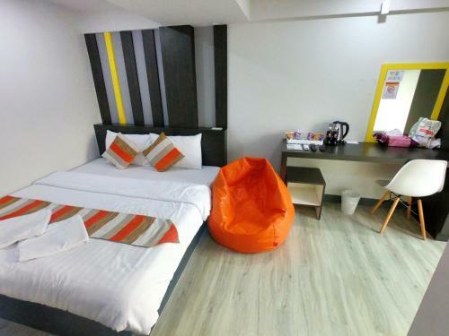 Aparthotel Riski Residence Bangbuathong