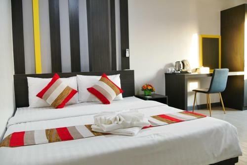 Aparthotel Riski Residence Bangbuathong