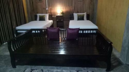 Hostal Baan 9'nan Guest Home In Nan City.