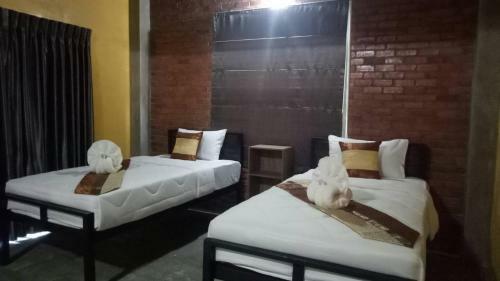 Hostal Baan 9'nan Guest Home In Nan City.