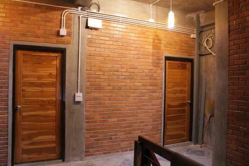Hostal Baan 9'nan Guest Home In Nan City.