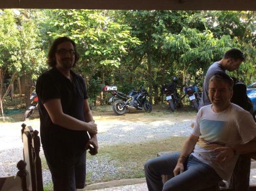 Settee Homestay