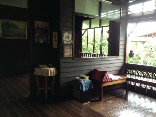 Banban Nannan Library And Guesthome