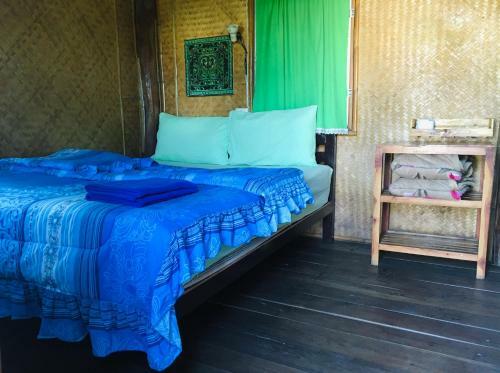 Golden Hut -chill Bungalows In Town??????????