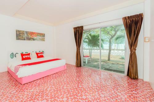 Hotel Oyo 614 Koh Lak Resort