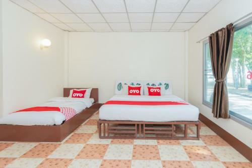 Hotel Oyo 614 Koh Lak Resort
