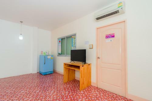 Hotel Oyo 614 Koh Lak Resort