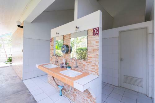 Hotel Oyo 614 Koh Lak Resort