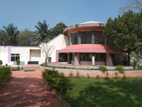 Hotel Mayura Pavithra Yediyur