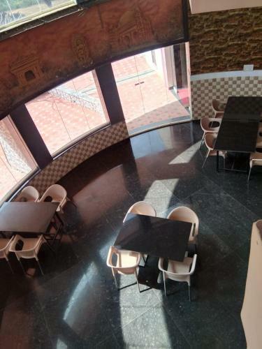 Hotel Mayura Pavithra Yediyur