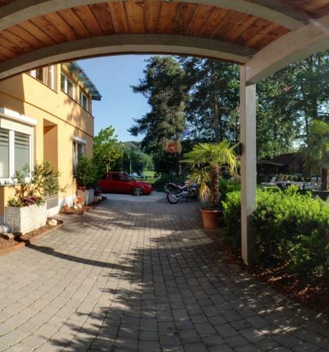 Hostal Hotel Garni Buchenhof
