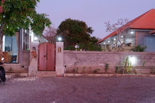 Manik Homestay