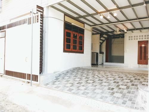 The Warehouse - Ayutthaya
