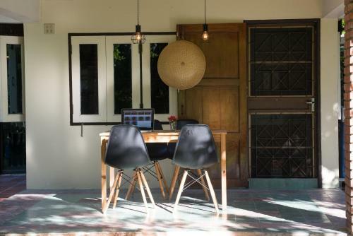 Hostal Phuttal Residence