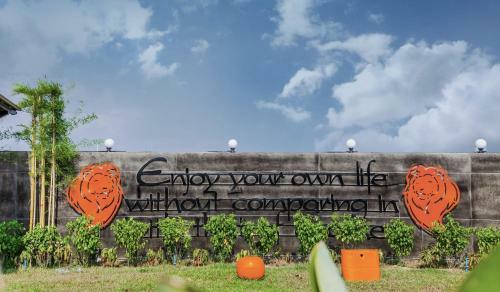 Hotel The Sun Resort Ratchaburi
