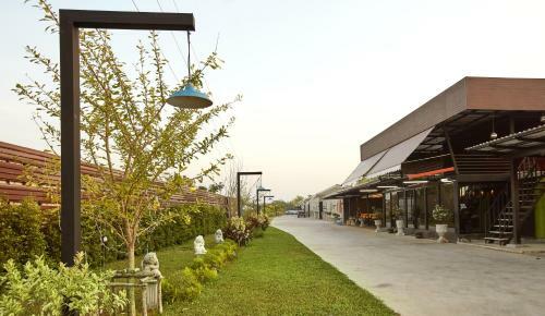 Hotel The Sun Resort Ratchaburi