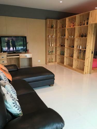 Hotel The Sun Resort Ratchaburi