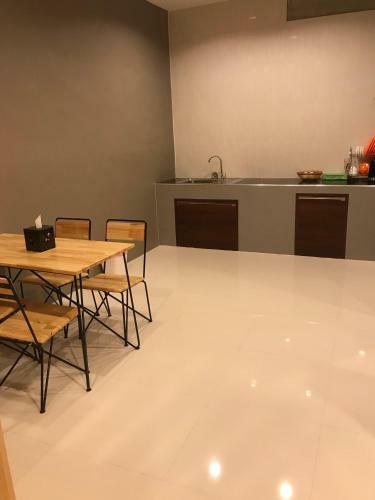 Hotel The Sun Resort Ratchaburi