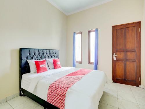 Hotel Oyo 90690 Pondok Dukuh