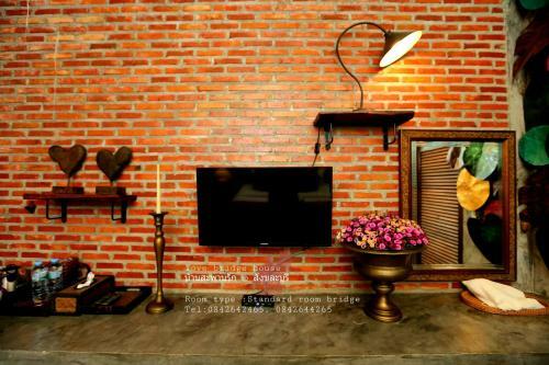 Hotel Love Bridge House ????????????