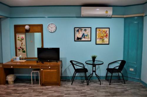 Posada ?????????????????????? Mueang Phriao Inn Hotel