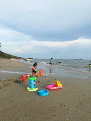 Blue Villa @pinery Park Beach Rayong 2bdr Villa