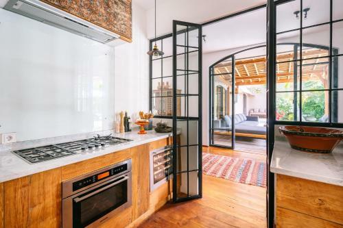 Spacious, Light, Cozy Designed Villa In Fantastic Location
