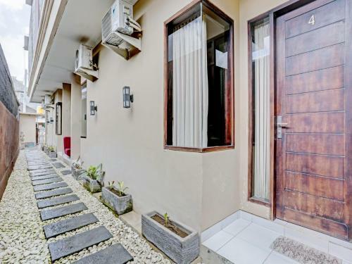 Hotel Vaccinated Staff - Spot On 90574 Pondok Anjani