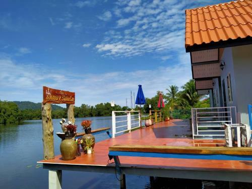 Hostal Khum Thong Resort