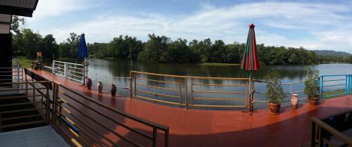 Hostal Khum Thong Resort