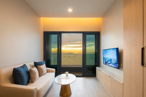 S Sriracha Hotel & Residence