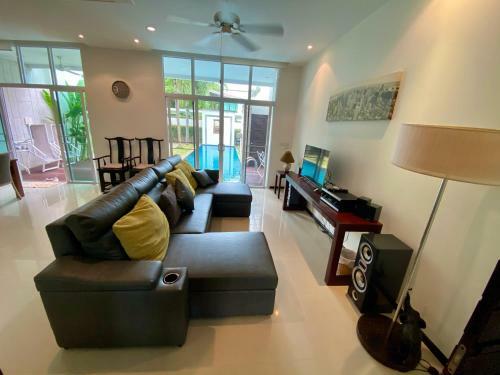 Villa Adela Town House With Private Pool