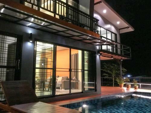 Koh Sirey Beachfront Pool Villa 2 Bedrooms