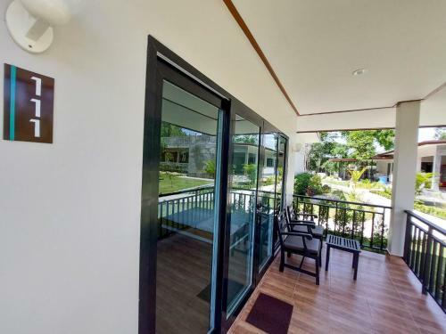 Hotel Thalang Tara Resort