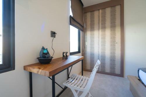 La Belle Pool Villa Phuket - Tropical Modern Living